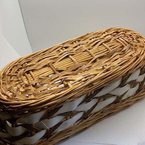 Long Oval Wicker Ribbon Basket with Wooden Handles - Picture 5 of 8